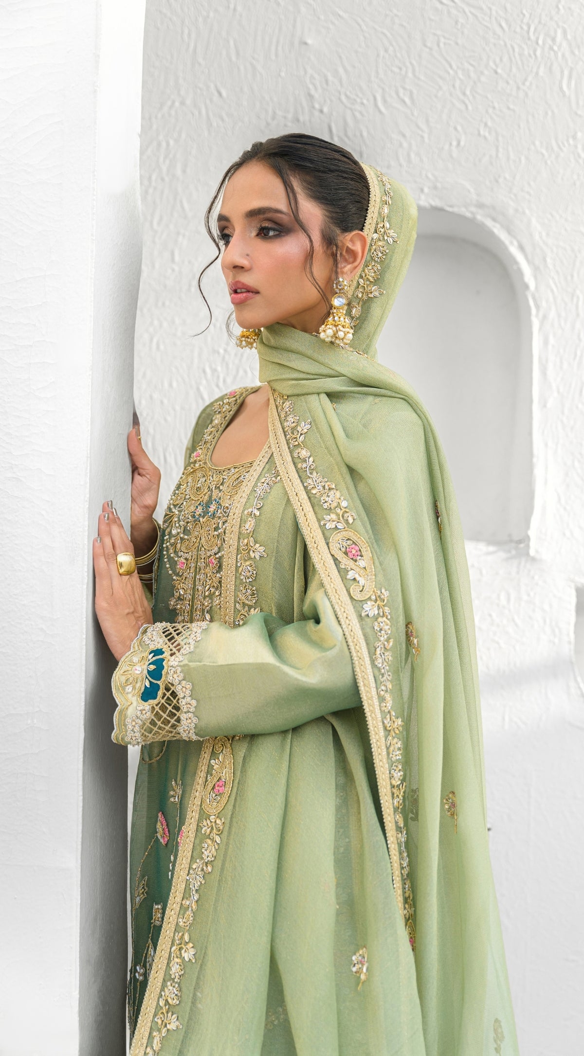 Amira