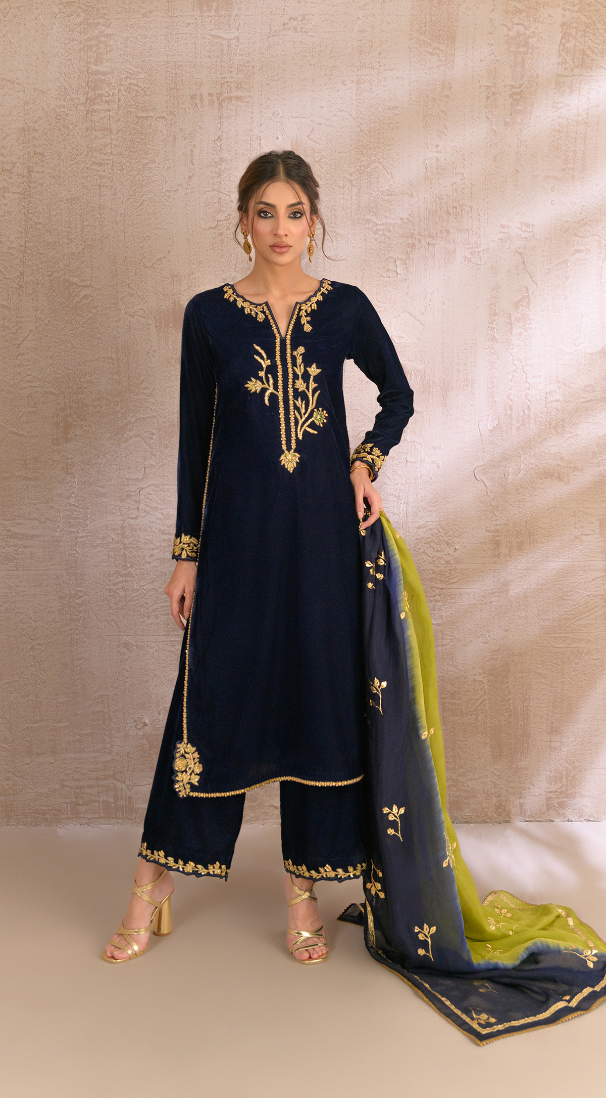 Ivy - Silk ( Navy Blue )