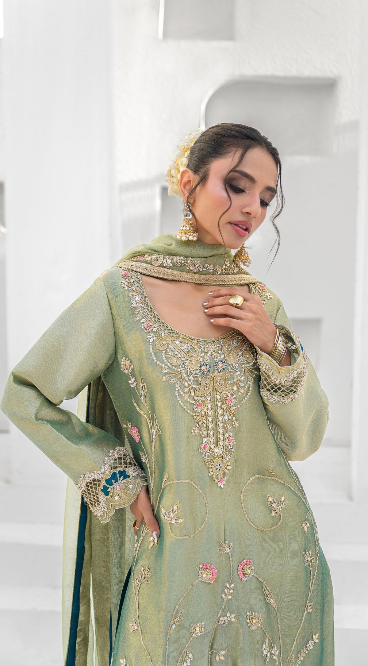 Amira
