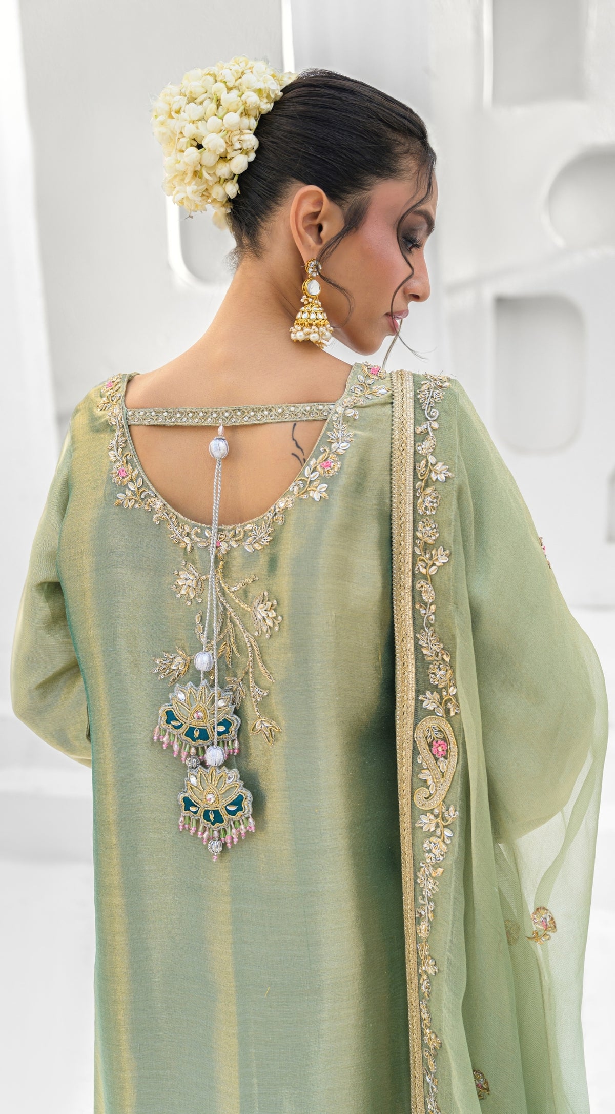 Amira