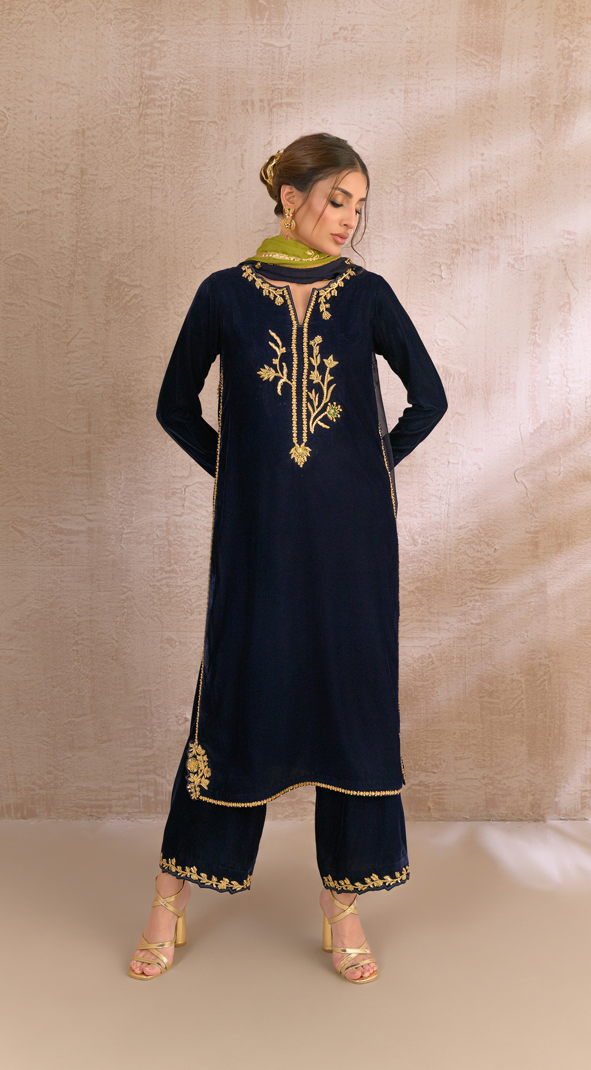 Ivy - Silk ( Navy Blue )